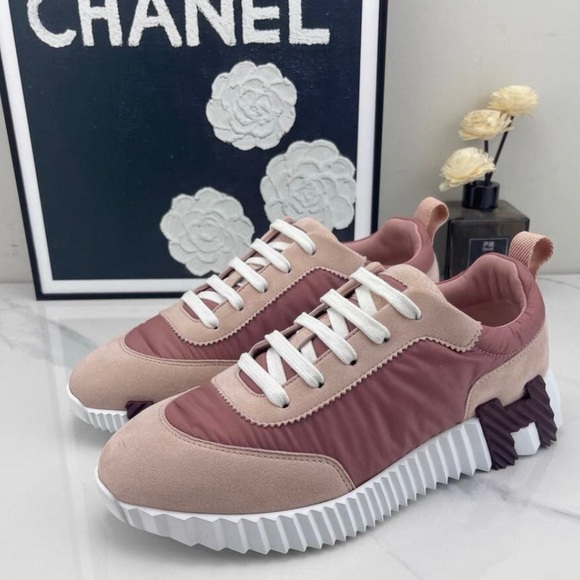Hermes Blush and Mauve Women's Sneakers - Picture 1 of 8